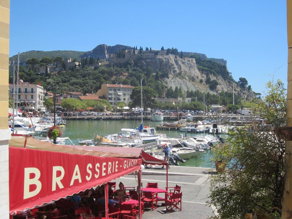 By Cassis Chambre Privee Dans Maison Familiale Δωμάτιο φωτογραφία
