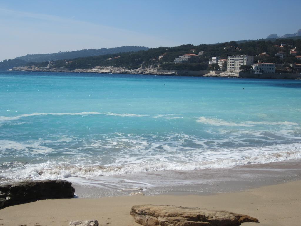 By Cassis Chambre Privee Dans Maison Familiale Δωμάτιο φωτογραφία